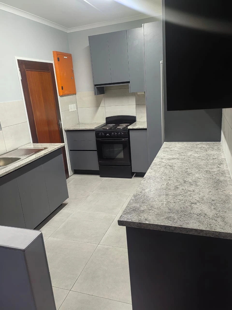 Kitchen cupboards photo 17